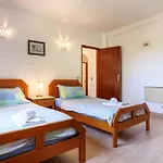 Oceanis Villa